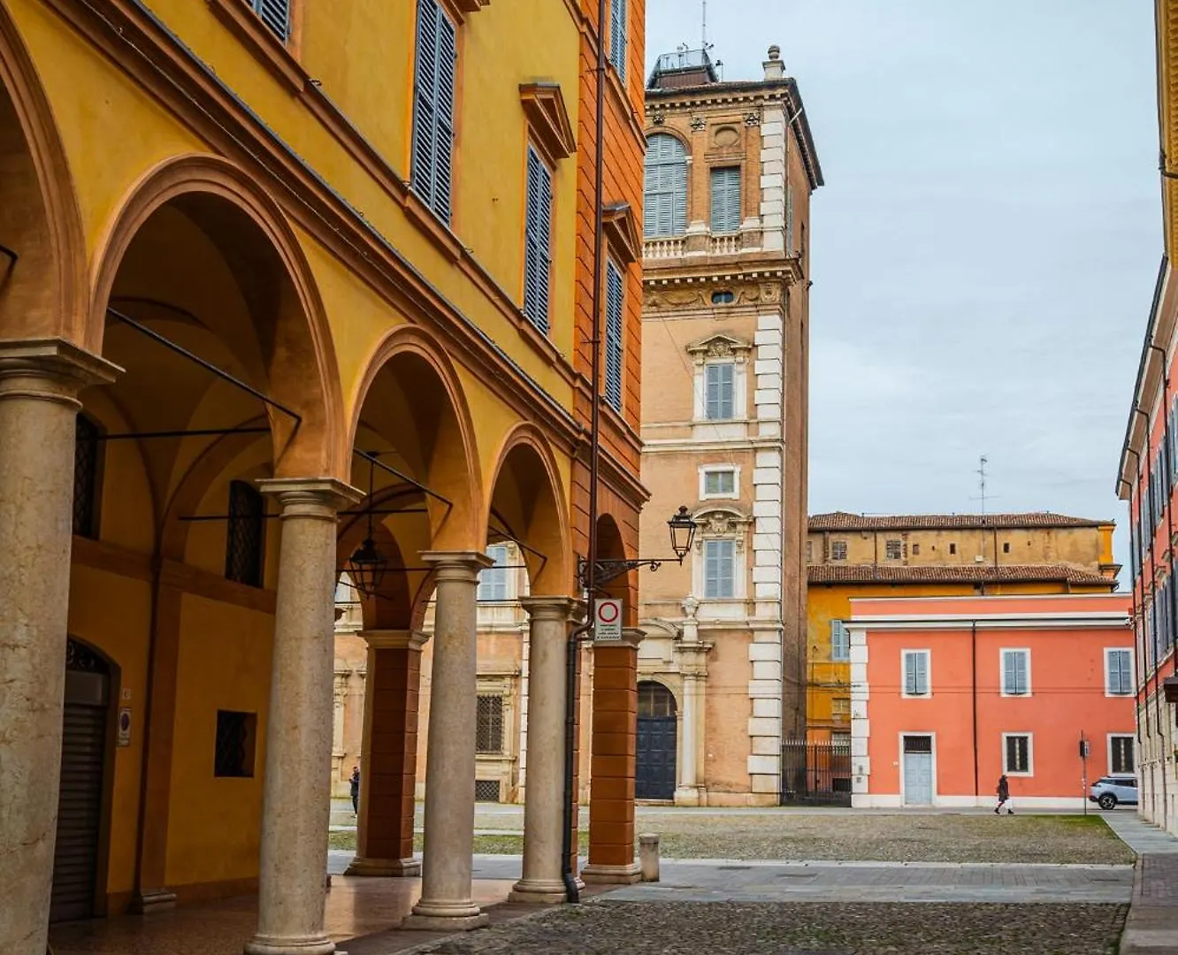 Casa Del Fotografo, A Due Passi Dall'Accademia Modena 0*,  Itália